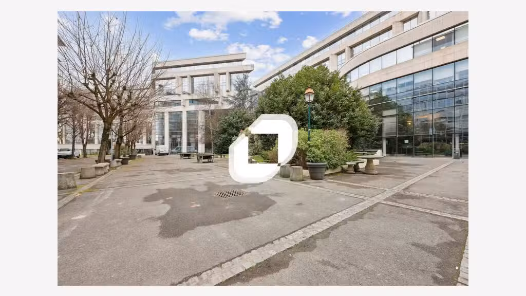A louer Bureaux 690m² Saint maurice