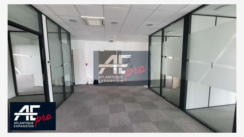 A louer bureaux 408m² entrée de ville St Nazaire