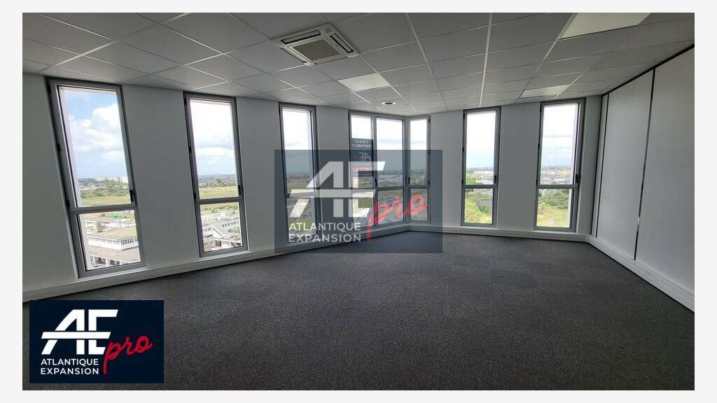 A louer bureaux 408m² entrée de ville St Nazaire