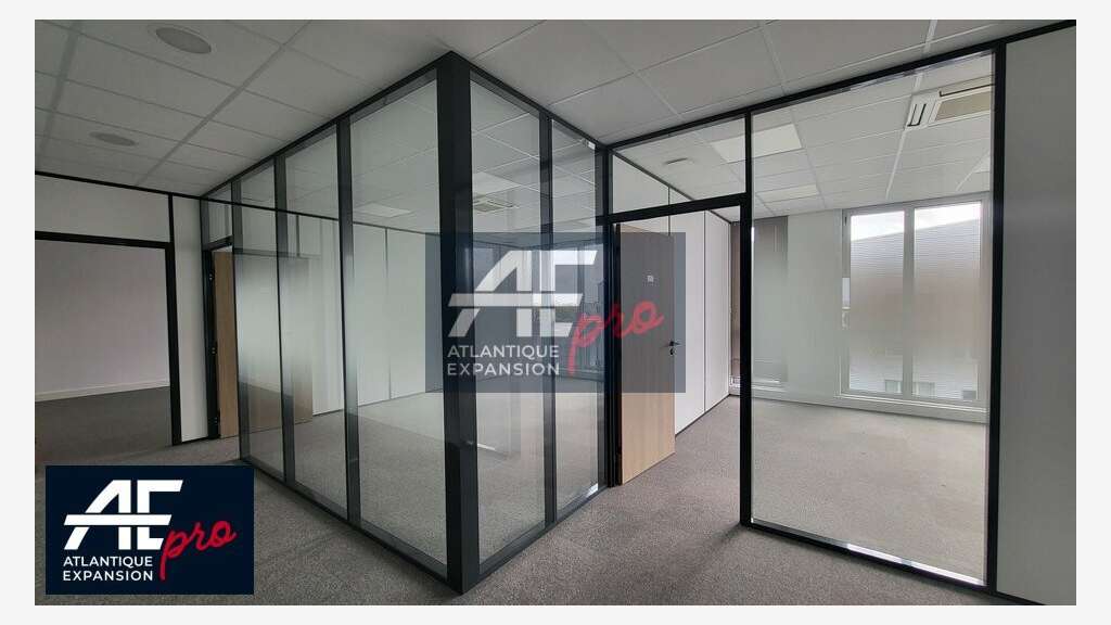 A louer bureaux 408m² entrée de ville St Nazaire