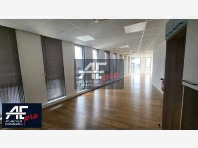 A louer bureaux 408m² entrée de ville St Nazaire
