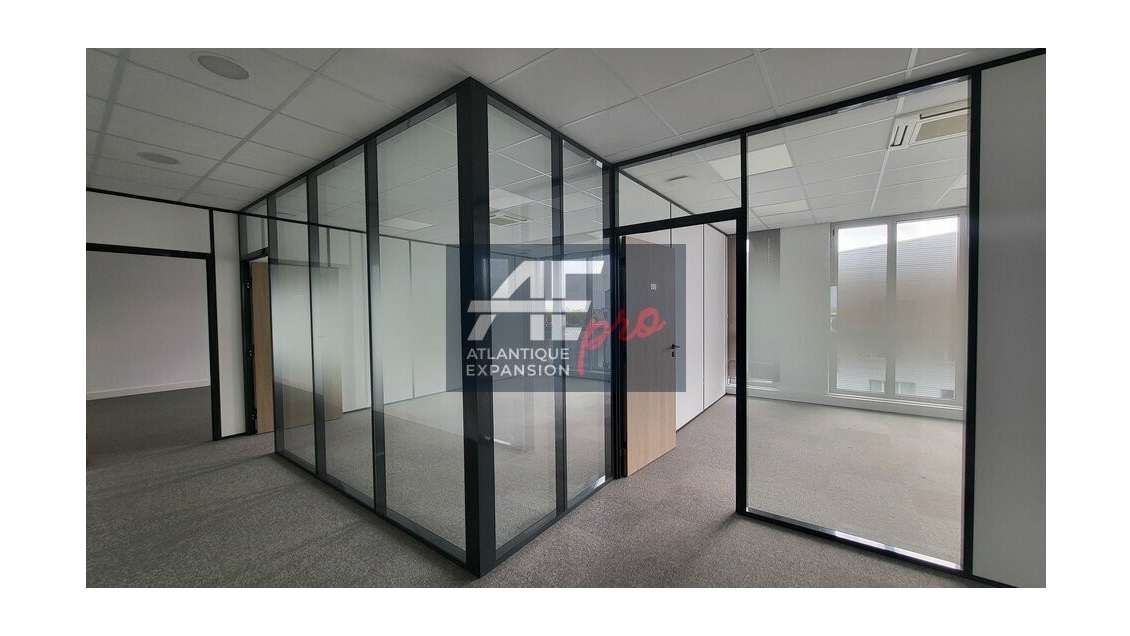Loue bureaux 816m² entrée de ville Saint Nazaire
