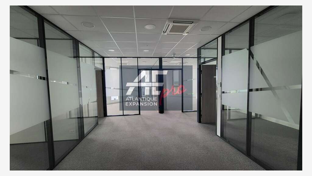 Loue bureaux 816m² entrée de ville Saint Nazaire