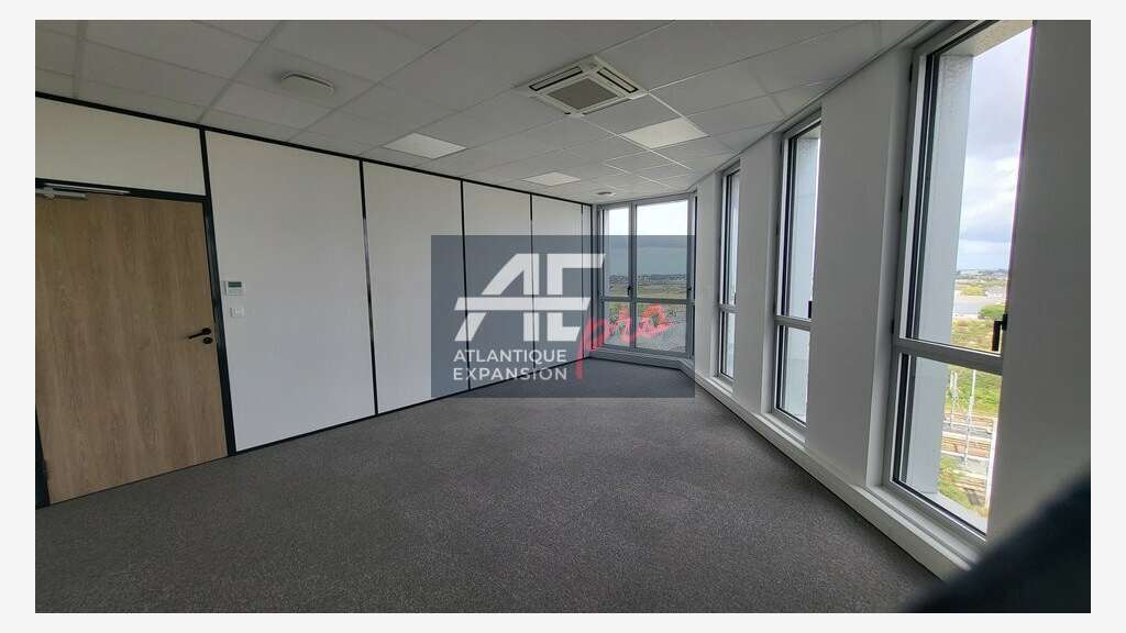 Loue bureaux 816m² entrée de ville Saint Nazaire