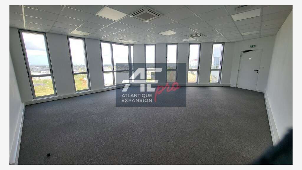 Loue bureaux 816m² entrée de ville Saint Nazaire