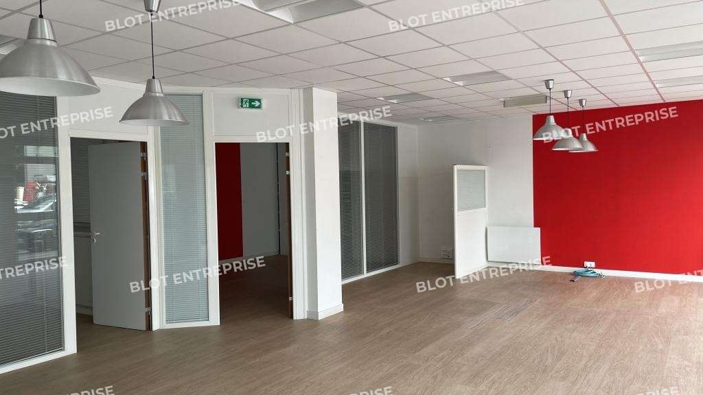 A louer bureaux 117m² RDC à Saint-Nazaire centre