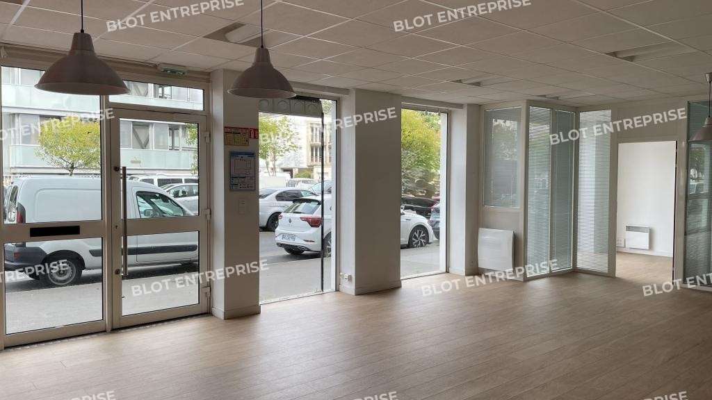 A louer bureaux 117m² RDC à Saint-Nazaire centre