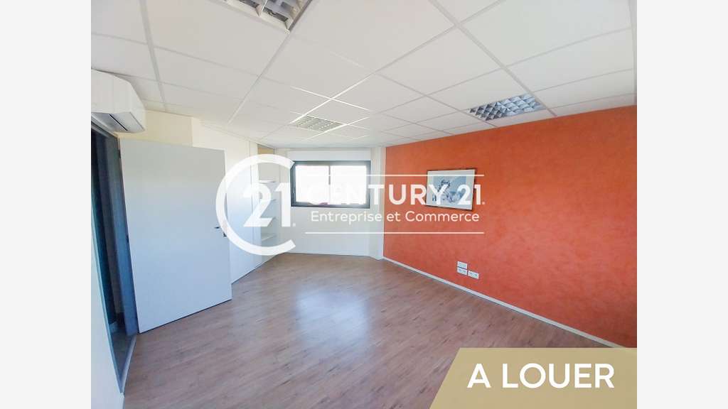 A louer bâtiment artisanal St-Nazaire ZI de Brais
