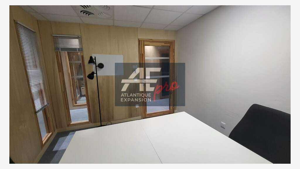 Bureau 9m² aménagé à louer à Saint Nazaire