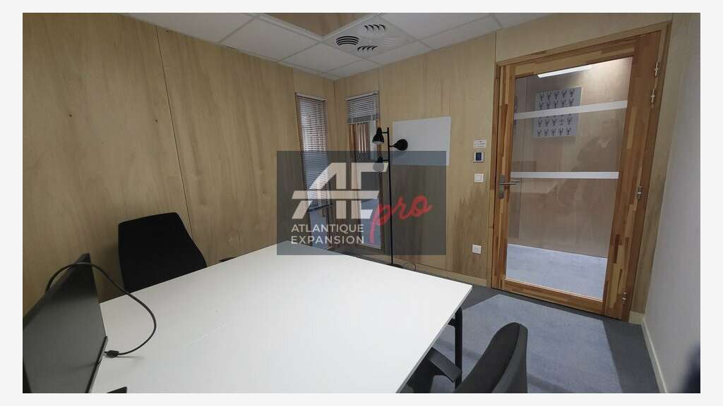 Bureau 9m² aménagé à louer à Saint Nazaire
