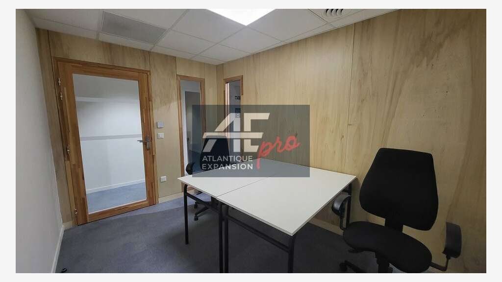 Bureau 9m² aménagé à louer à Saint Nazaire
