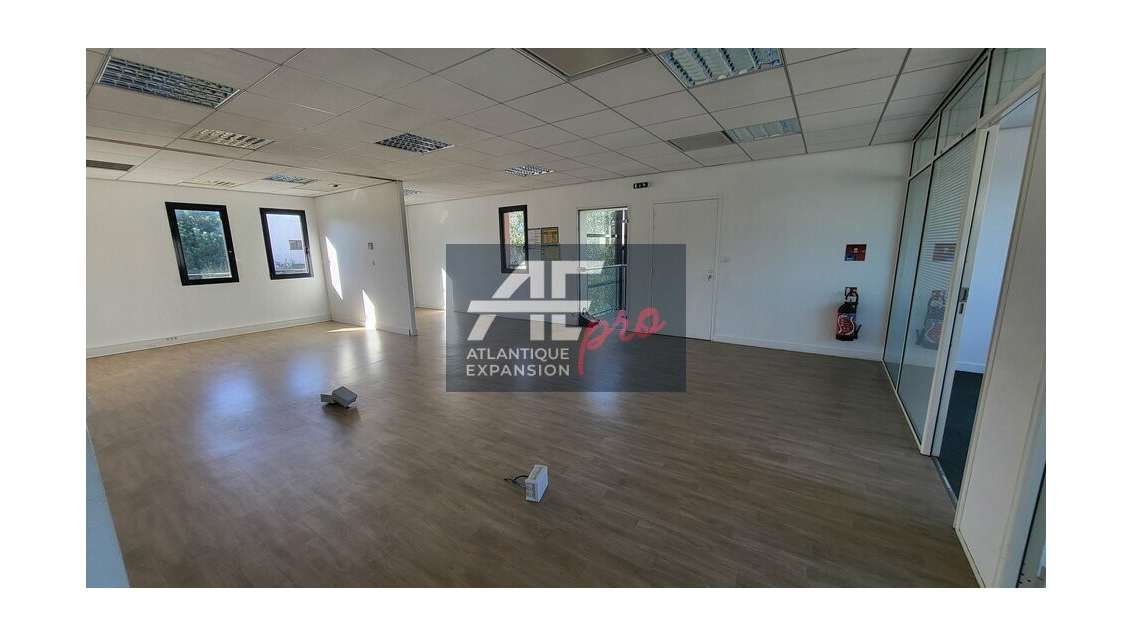 Bureaux 197m² à louer à Saint Nazaire