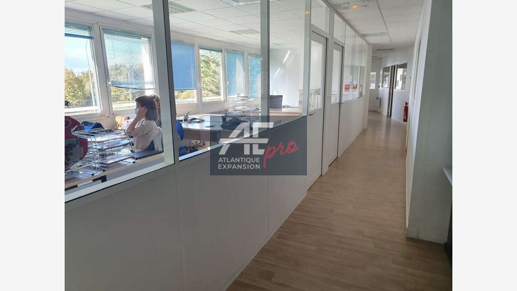A louer bureaux de 293m² à Saint-Nazaire