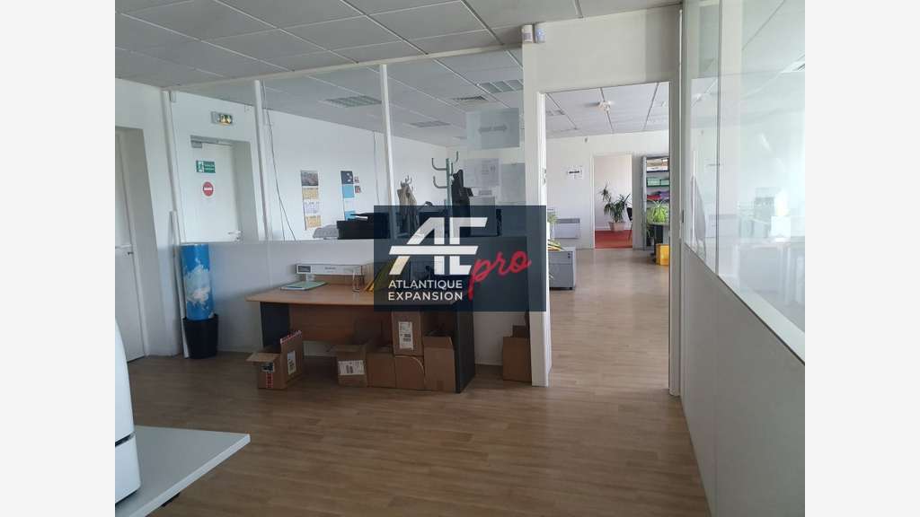 A louer bureaux de 293m² à Saint-Nazaire