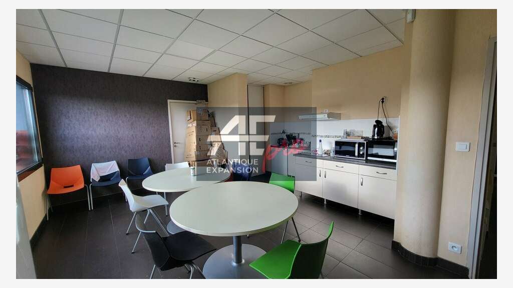 Bureaux 376m² R+2 à louer à Saint Nazaire