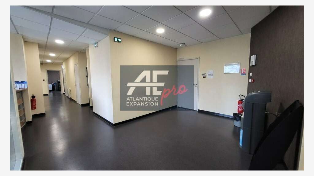 Bureaux 376m² R+2 à louer à Saint Nazaire