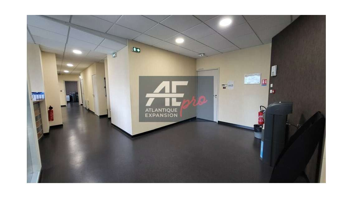Bureaux 376m² R+2 à louer à Saint Nazaire
