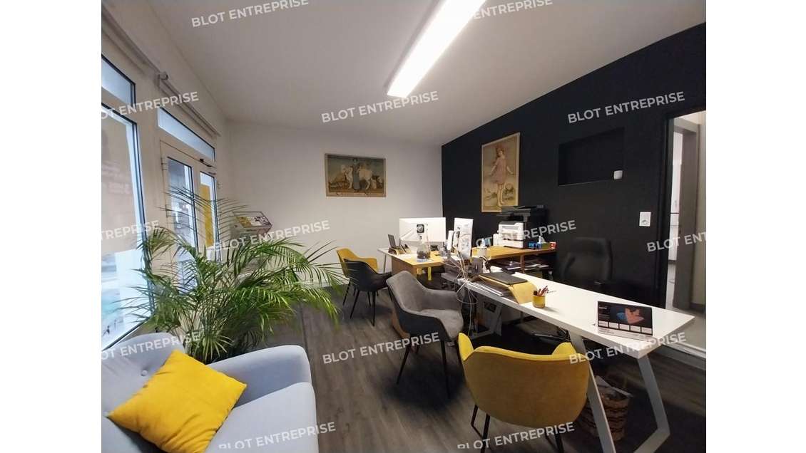 A louer bureaux 83m² à Saint-Nazaire centre