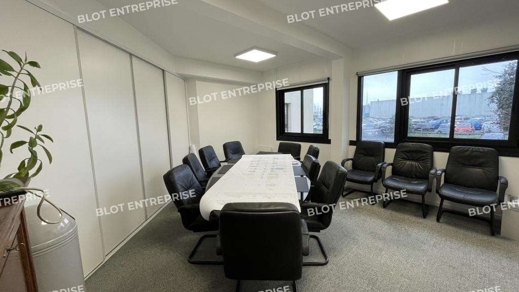 A louer bureaux 124m² R+1 PMR à Saint Nazaire