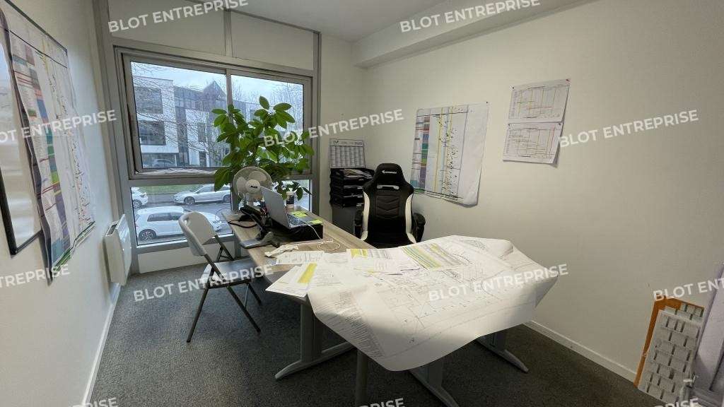 A louer bureaux 124m² R+1 PMR à Saint Nazaire
