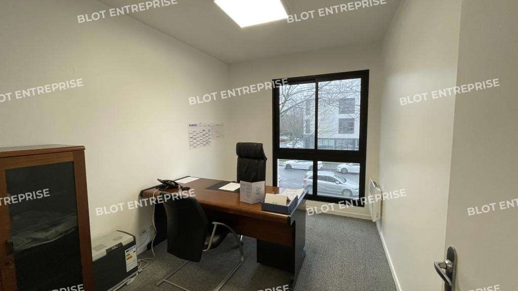 A louer bureaux 124m² R+1 PMR à Saint Nazaire