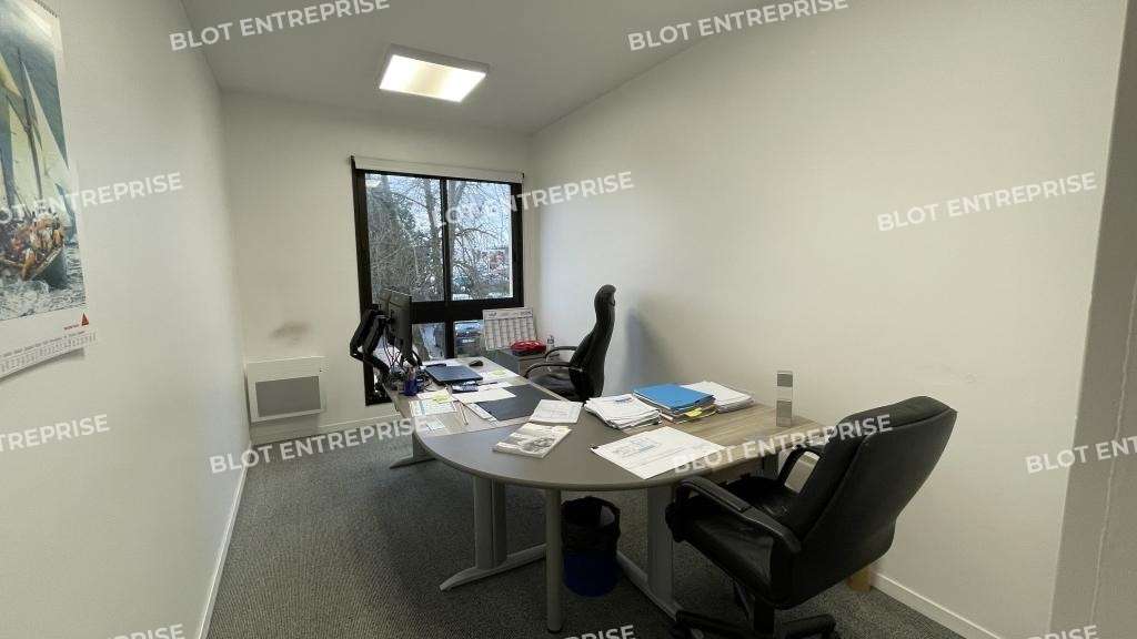 A louer bureaux 124m² R+1 PMR à Saint Nazaire