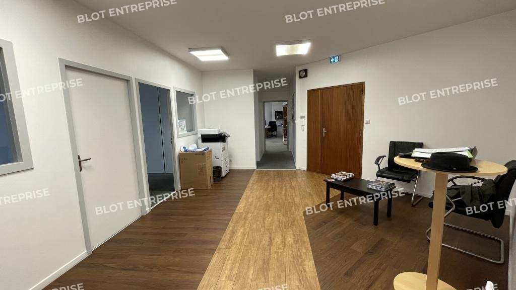 A louer bureaux 124m² R+1 PMR à Saint Nazaire