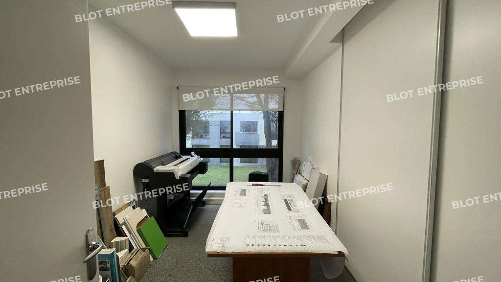 A louer bureaux 124m² R+1 PMR à Saint Nazaire