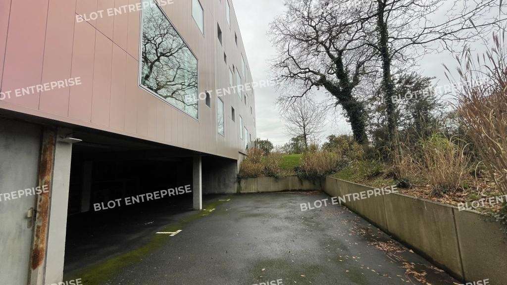 A louer bureaux 93m² pôle tertiaire Saint Nazaire