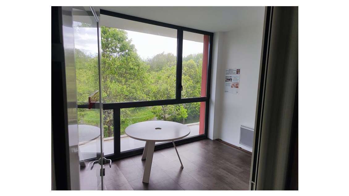 A louer bureau 105m² à Saint-Nazaire polyclinique 