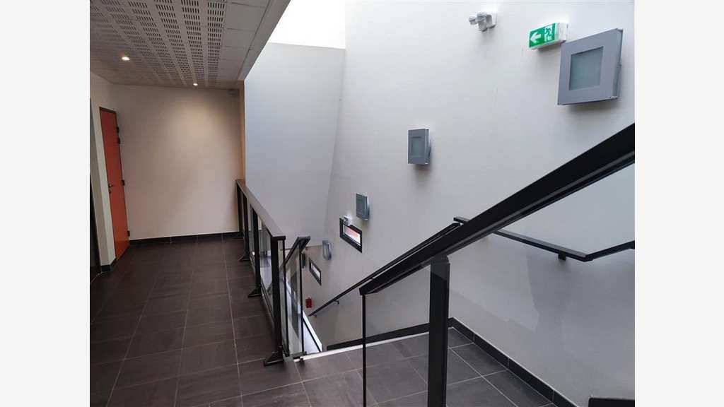 A louer bureau 105m² à Saint-Nazaire polyclinique