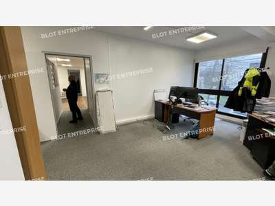 A louer bureaux 65m² au 1er étage à Saint Nazaire