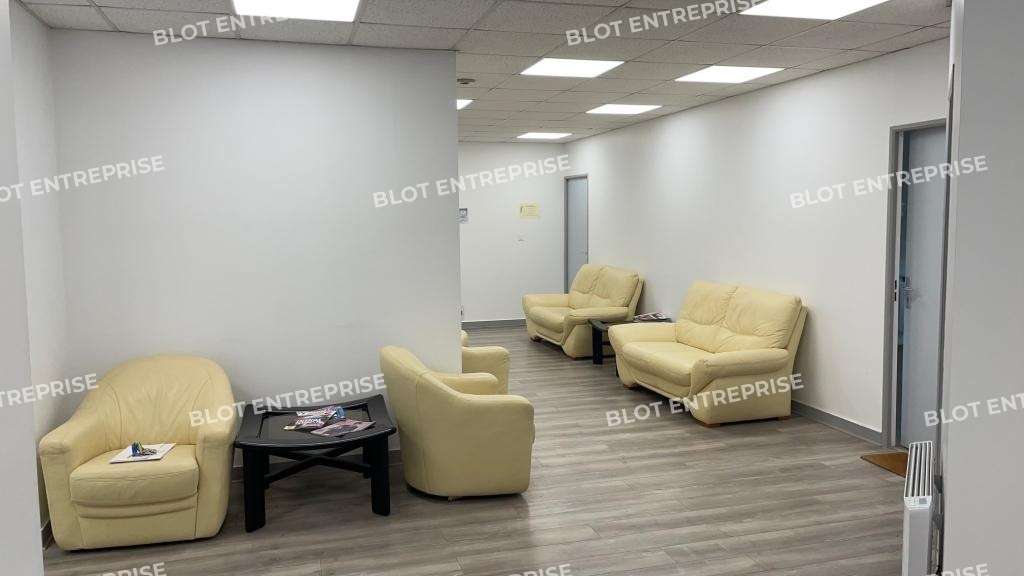 Location bureau de 16m² accès PMR à St Nazaire