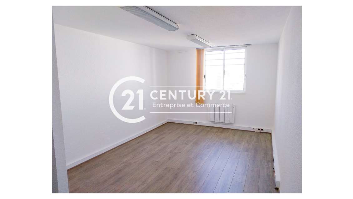 A louer plateau de bureaux 180m² R+1 Saint-Nazaire