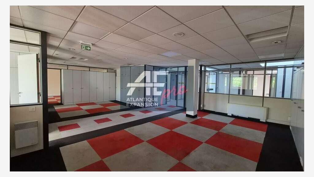 Bureaux 507m² à louer à Saint Nazaire