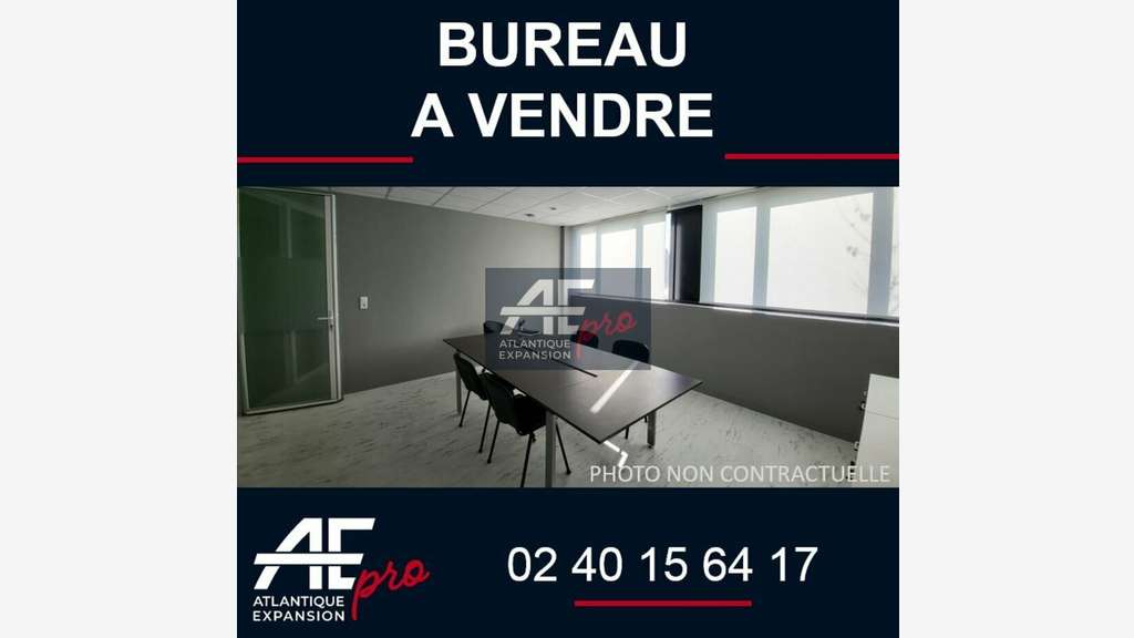 Plateau tertiaire 449m² à louer à Saint-Nazaire