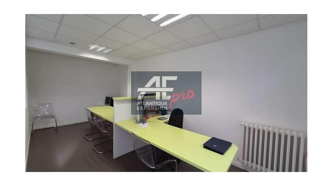 Local 465m² à louer à Saint-Nazaire centre