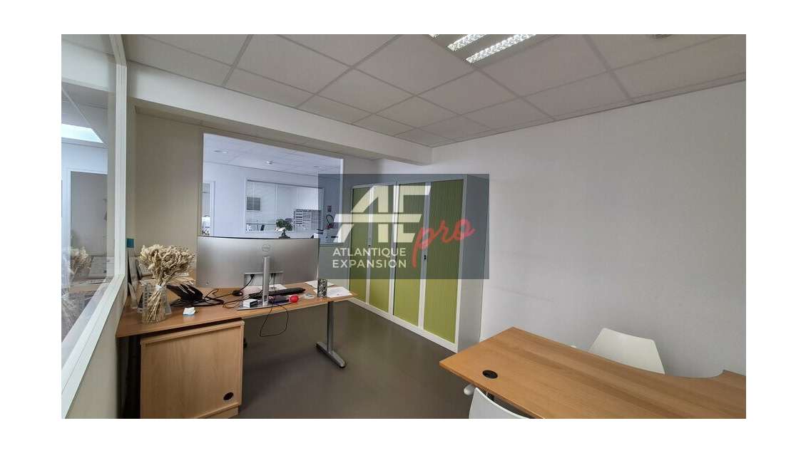 Local 465m² à louer à Saint-Nazaire centre