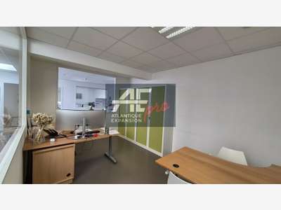 Local 465m² à louer à Saint-Nazaire centre