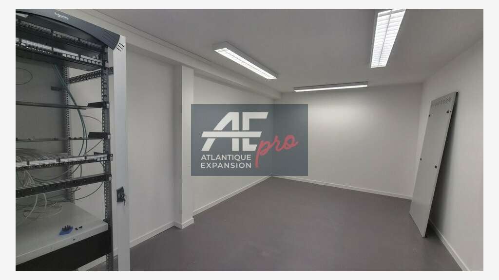Local 459m² à louer à Saint-Nazaire centre