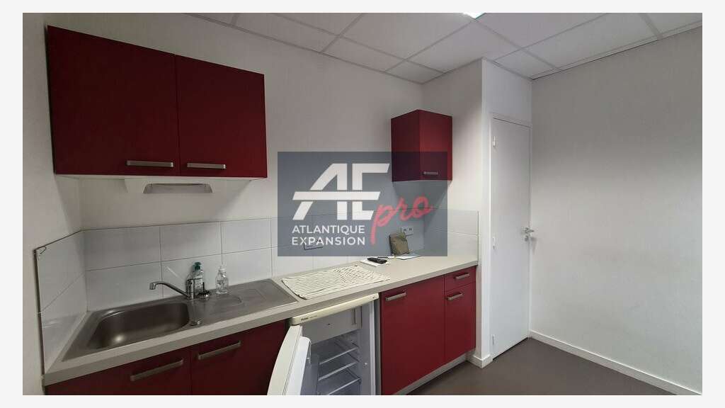 Local 459m² à louer à Saint-Nazaire centre