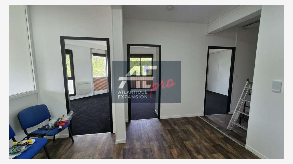 Bureaux rénovés de 81m² à louer à Saint-Nazaire
