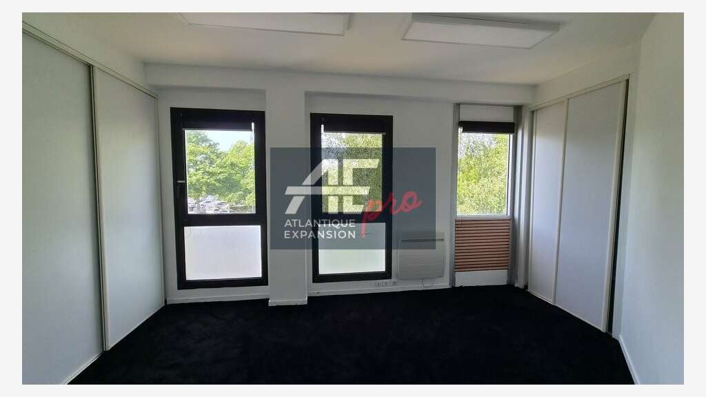 Bureaux rénovés de 81m² à louer à Saint-Nazaire