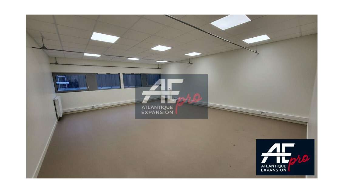 44 - SAINT NAZAIRE - Location bureau petite