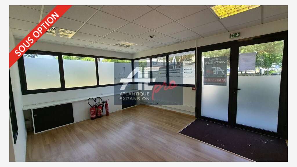 A louer bureaux 69m² Saint-Nazaire emplac. premium