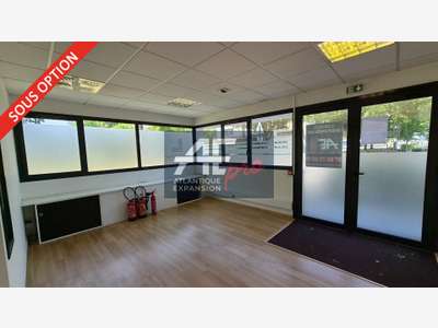 A louer bureaux 69m² Saint-Nazaire emplac. premium