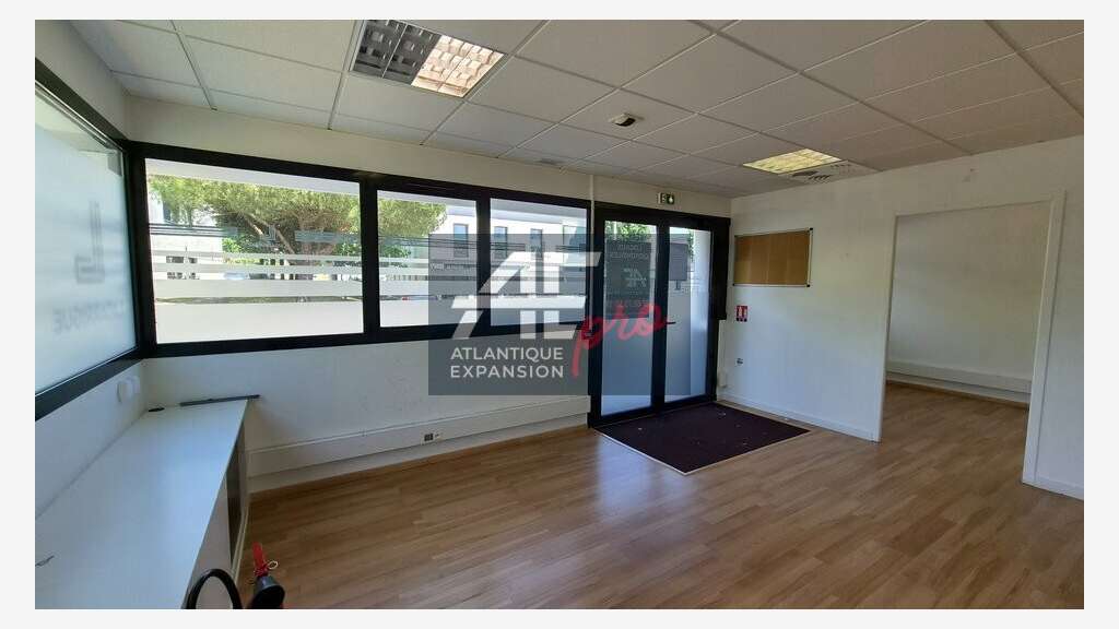 A louer bureaux 69m² Saint-Nazaire emplac. premium