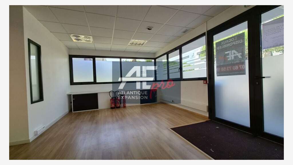 A louer bureaux 69m² Saint-Nazaire emplac. premium