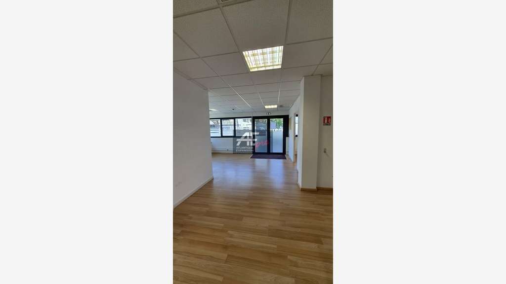 A louer bureaux 69m² Saint-Nazaire emplac. premium