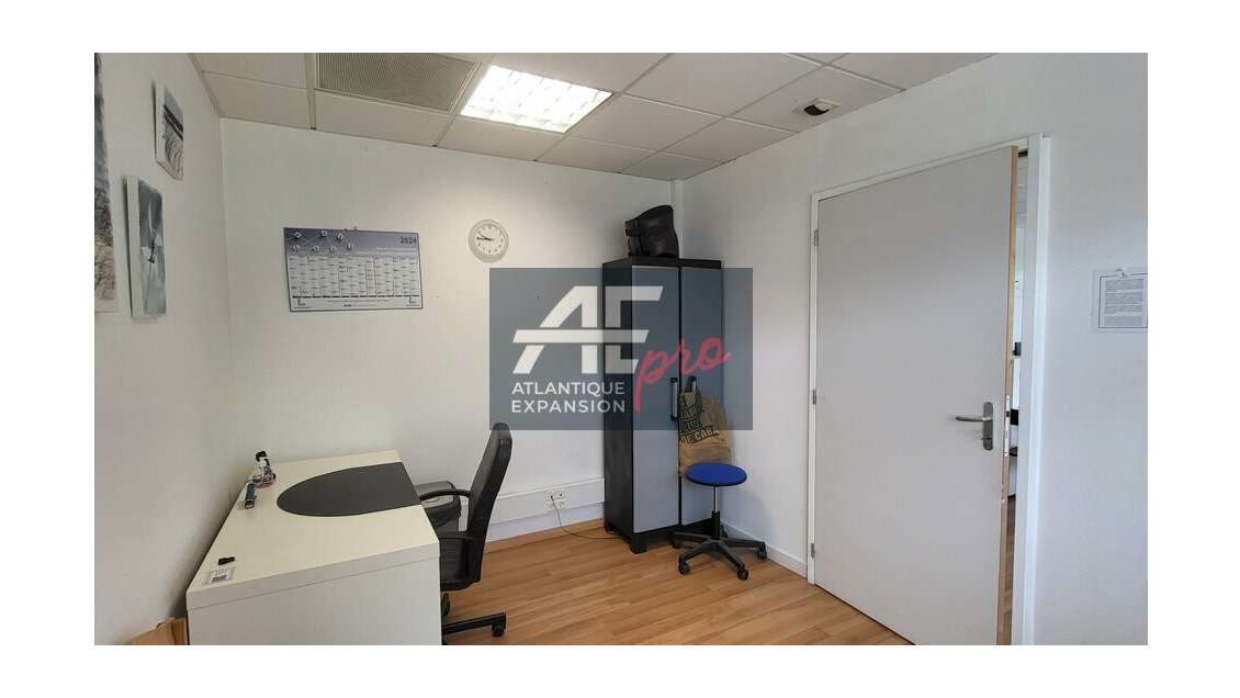 44 - SAINT NAZAIRE - BUREAUX à louer